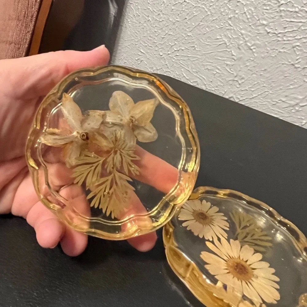 Unbranded handmade resin